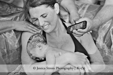 Szülés fotózás mesterfokon – megindító képek